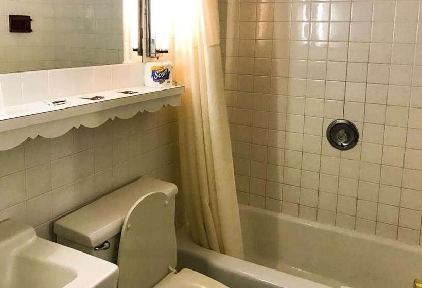 غرفة سوبيريور سرير كينج, Relax Inn Altoona