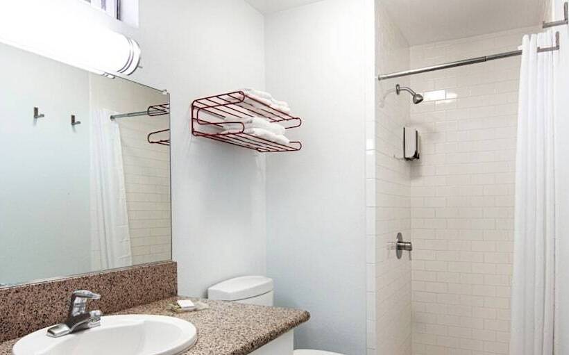 غرفة ديلوكس, The Presidio