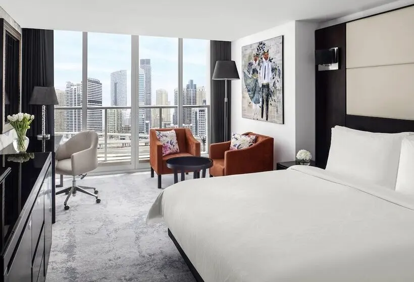 Superior room with lake view, Mövenpick Hotel Jumeirah Lakes Towers Dubai