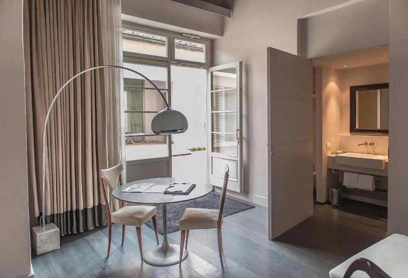 استودیوی سوپریور, Riva Lofts Florence