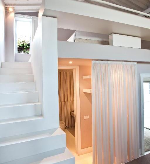 سوئیت جونیور خانوادگی, Riva Lofts Florence