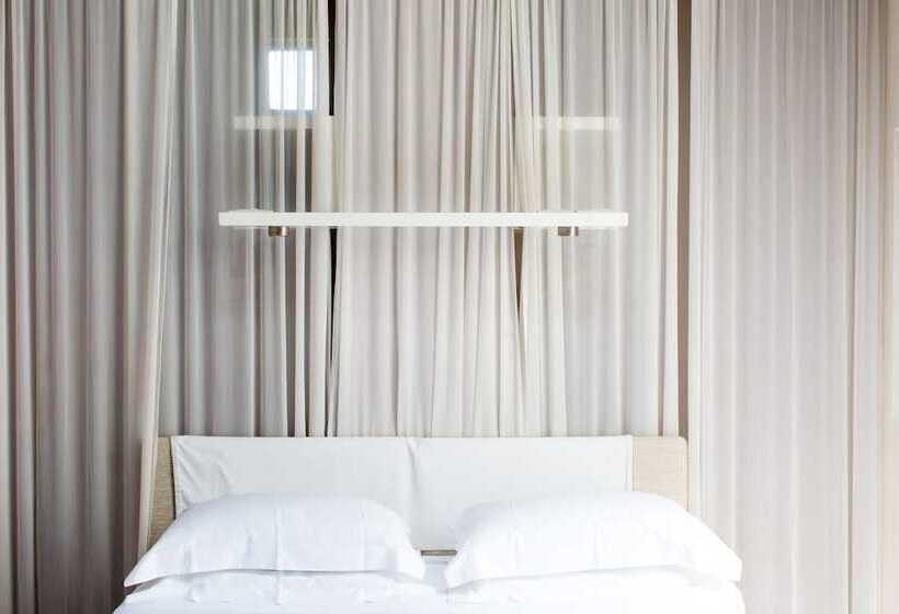 استودیوی استاندارد, Riva Lofts Florence