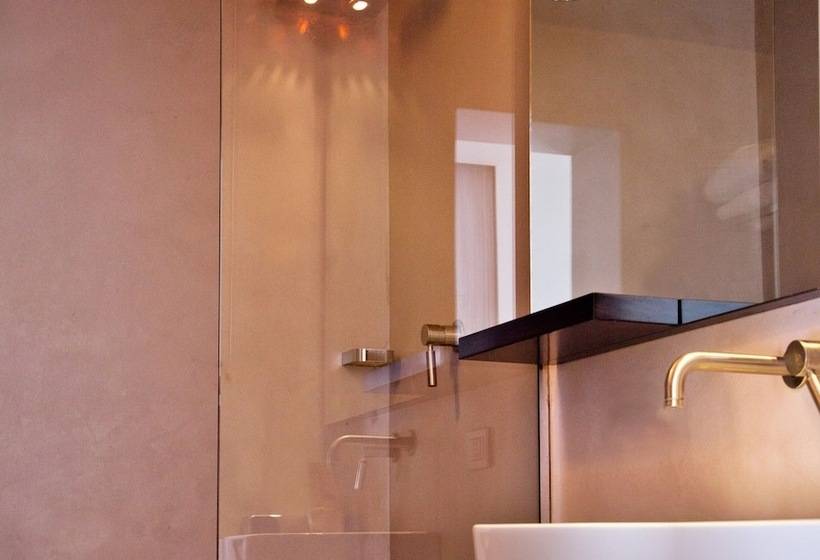 استودیوی استاندارد, Riva Lofts Florence