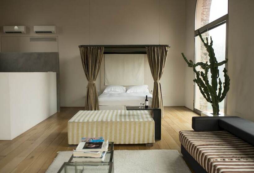 سوییت, Riva Lofts Florence