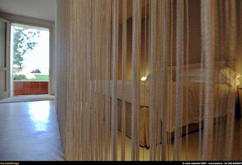 استودیوی لوکس, Riva Lofts Florence