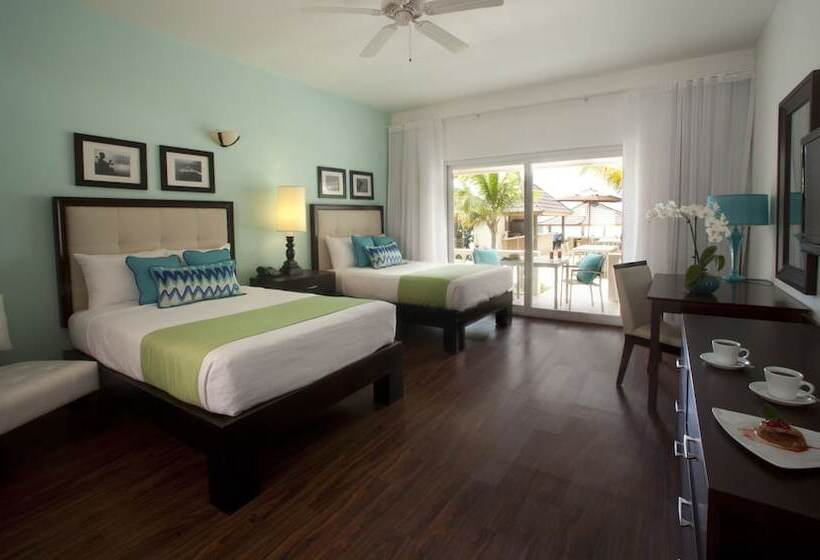 اتاق لوکس با چشم‌انداز دریا, Sandy Haven Resort