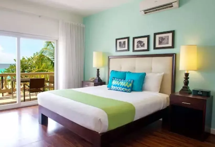سوئیت جونیور با چشم‌انداز باغ, Sandy Haven Resort