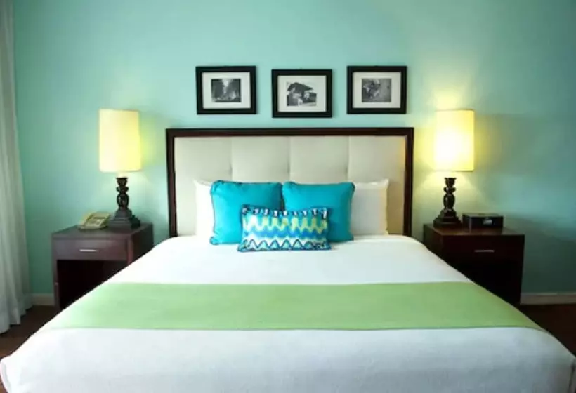 سوئیت جونیور با چشم‌انداز باغ, Sandy Haven Resort
