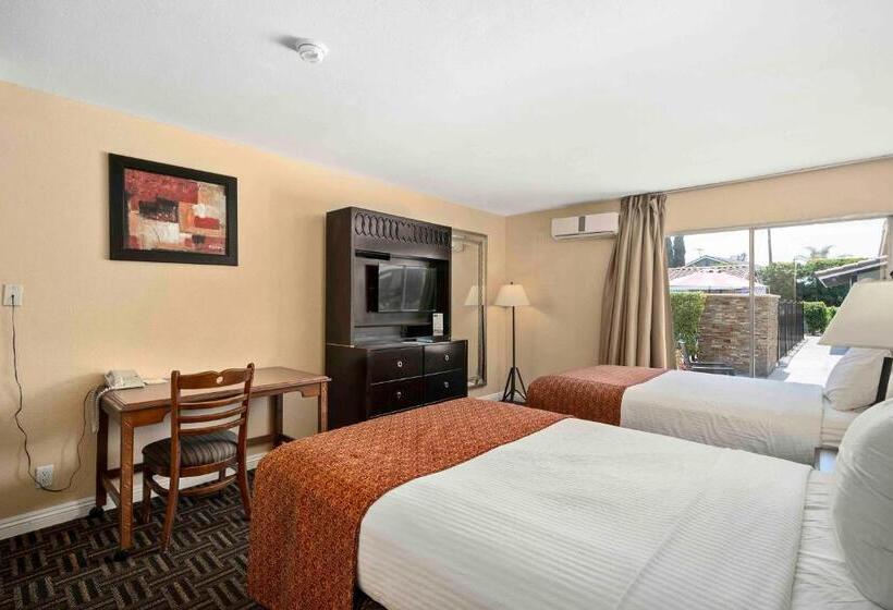 Люкс, The Lemon Tree