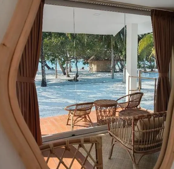 スタンダードバンガロー, Beachwalk Koh Rong