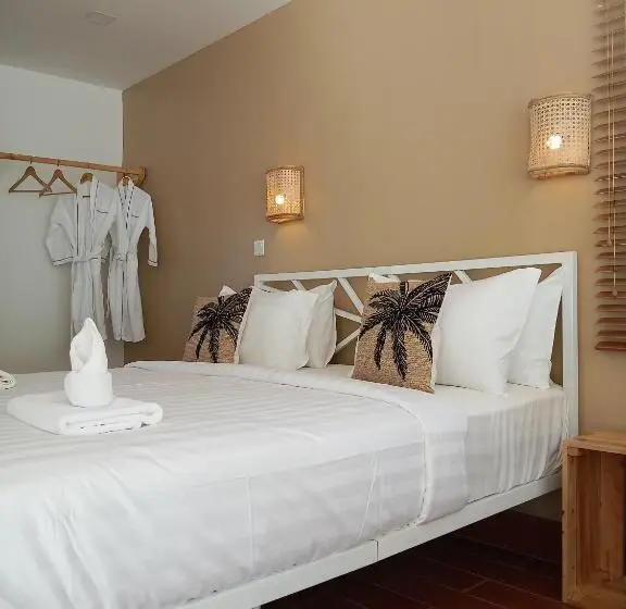 スタンダードバンガロー, Beachwalk Koh Rong