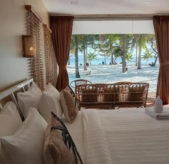スタンダードバンガロー, Beachwalk Koh Rong