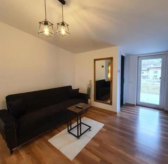 1 Bedroom Penthouse Apartment, Aparthotel Dominic Residence