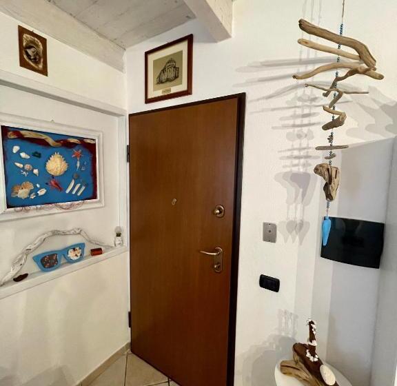 标准间, Il Posto Nascosto