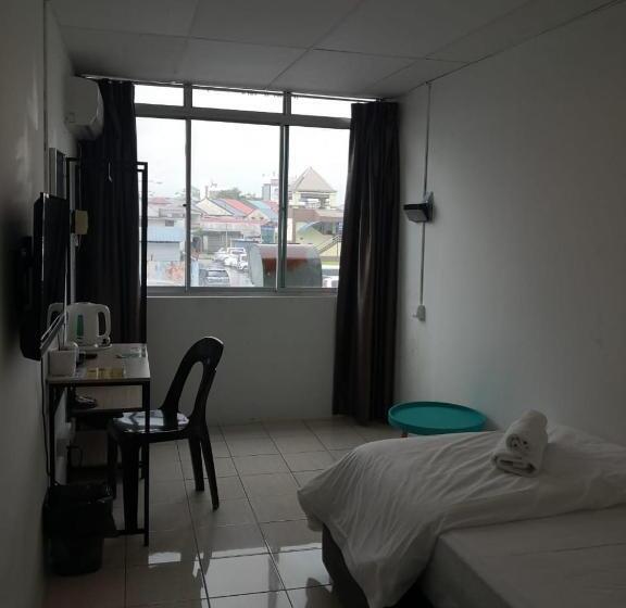Quarto Estandar Individual, G Star Motel
