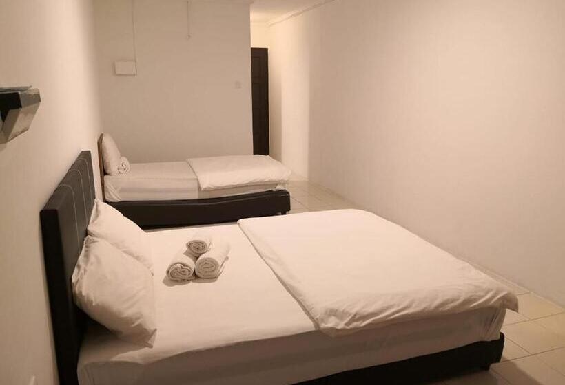 Quarto Familiar, G Star Motel