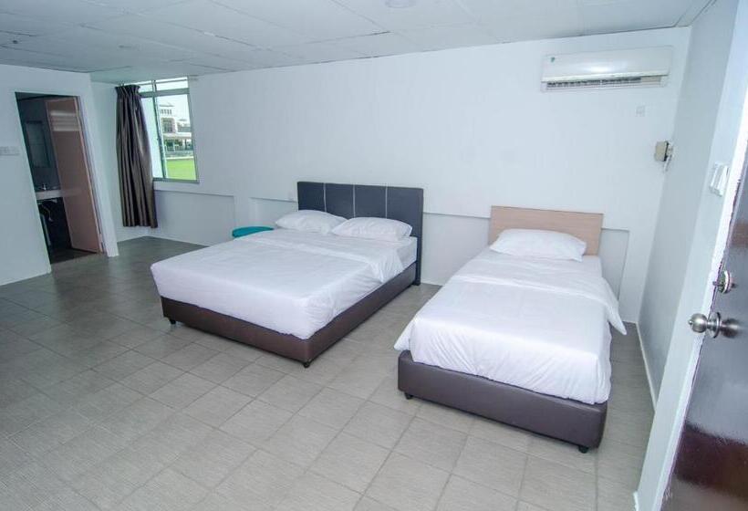 Quarto Familiar, G Star Motel