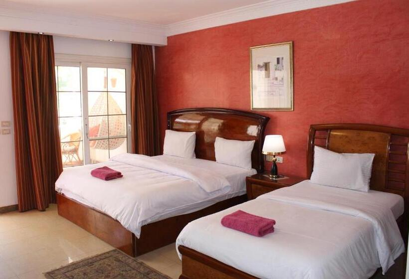 سوئیت با تخت بزرگ, Herrmes Hospitality