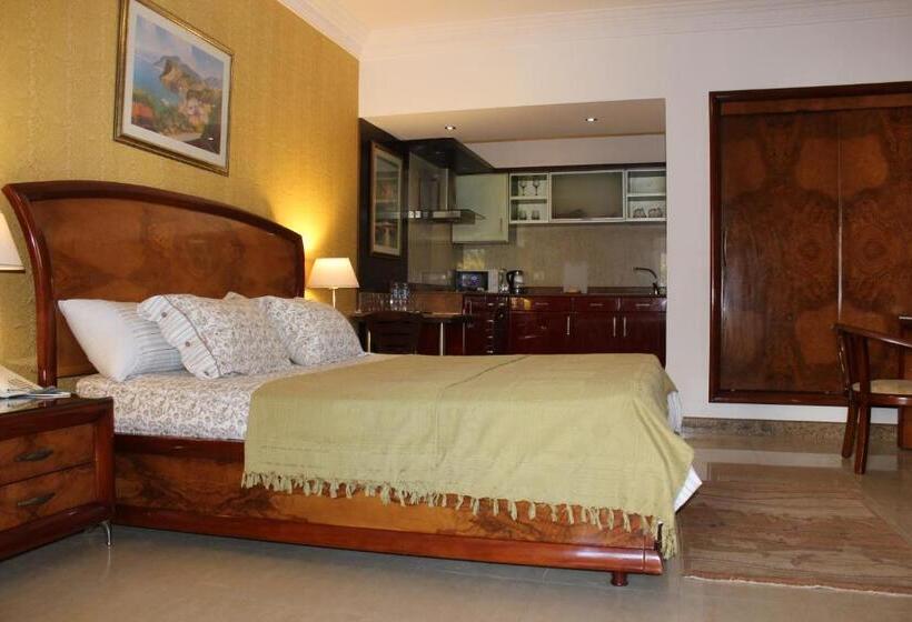 سوئیت با تخت بزرگ, Herrmes Hospitality