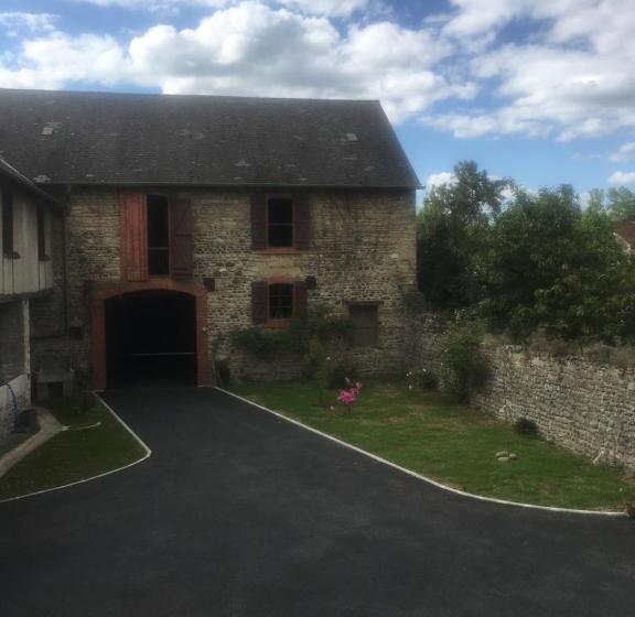 غرفة قياسية مزوَّدة بشُرفة, Les 3 Bérets Chambres D Hotes