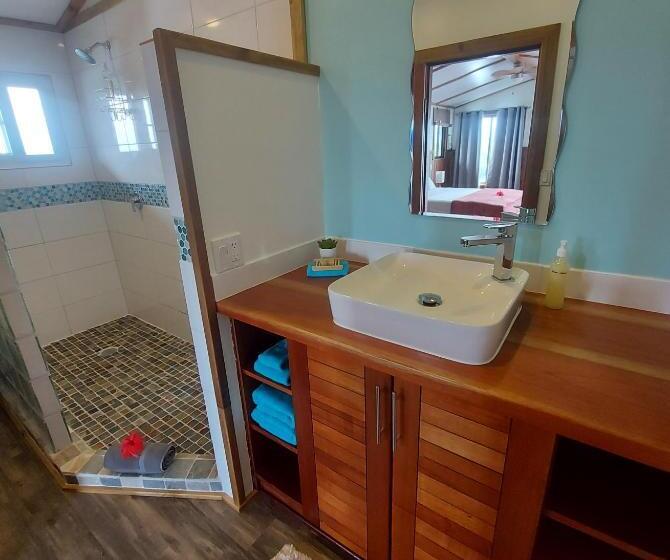 جناح سرير كينج, The Sunsetter Bed & Breakfast