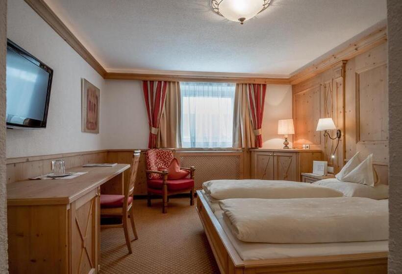 이코노미 룸, Alpenland