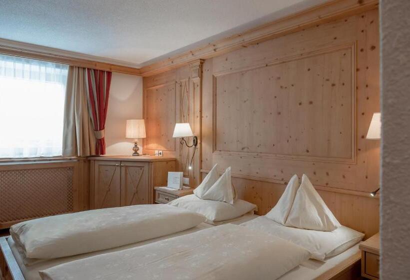 이코노미 룸, Alpenland