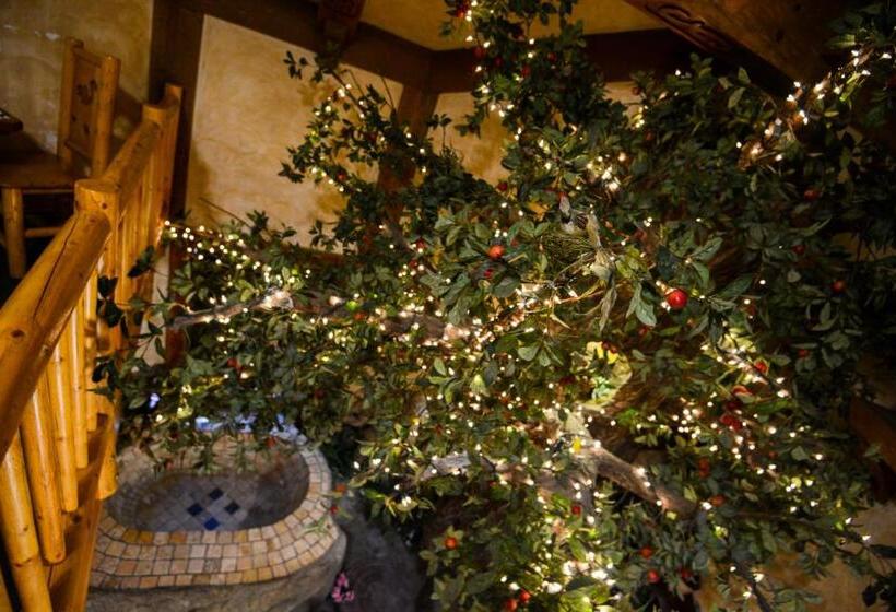 Дом 1 Спальня, Castle Wood Theme Cottages Couples Only