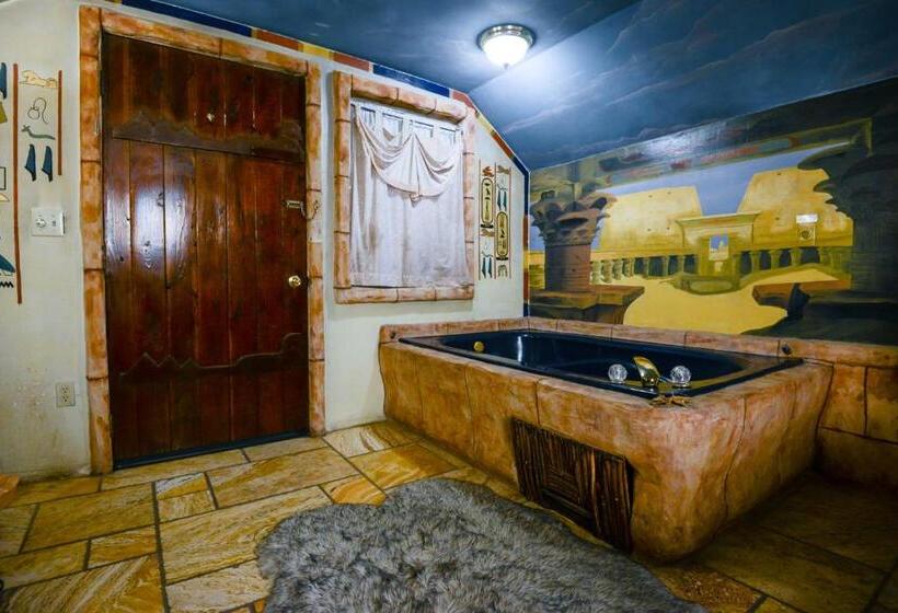 스탠다드 룸, Castle Wood Theme Cottages  Couples Only