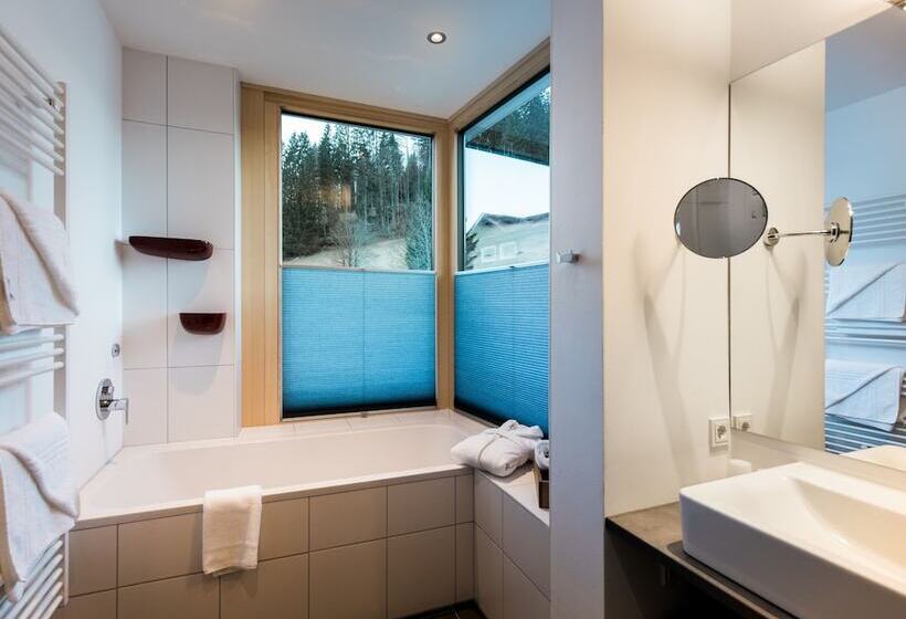 جناح جونيور ديلوكس, Genuss  & Aktivhotel Sonnenburg