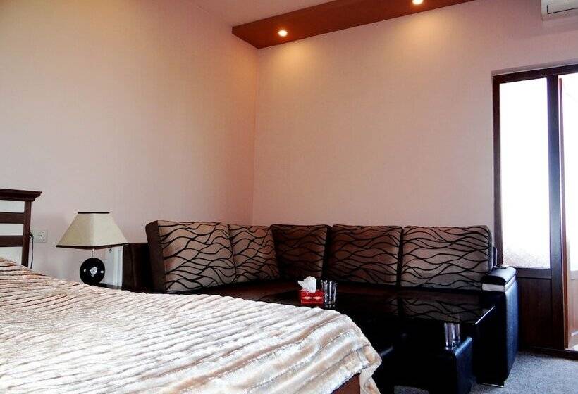 스탠다드 싱글 룸, Areg