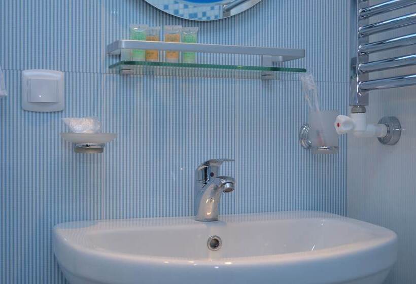 주니어 스위트, Areg