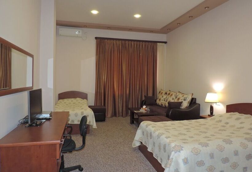 스탠다드 룸, Areg