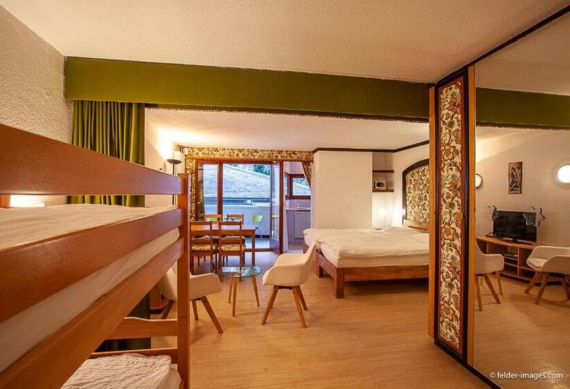 4인용 스탠다드 룸, Astoria