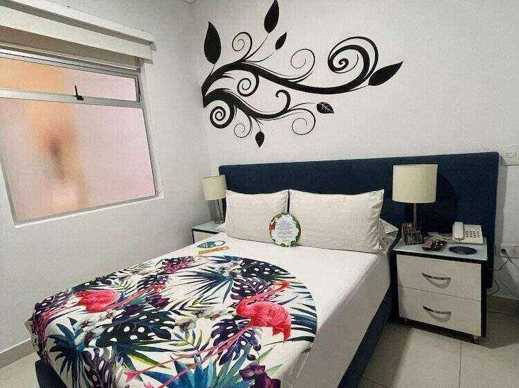 Номер Стандарт, Bolivariana Plaza Medellin