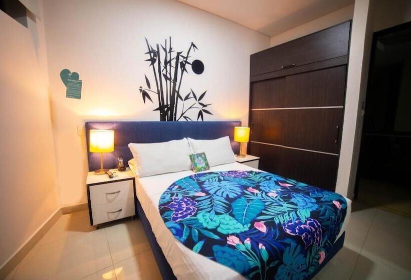 Номер Стандарт, Bolivariana Plaza Medellin