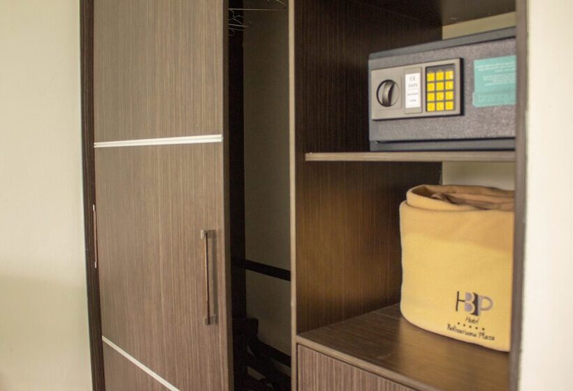 Номер Стандарт, Bolivariana Plaza Medellin