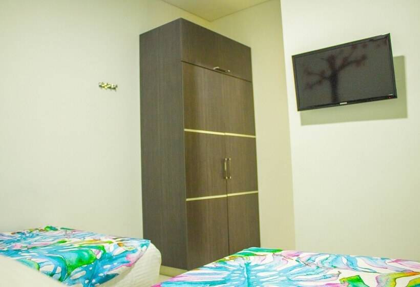 Номер Стандарт, Bolivariana Plaza Medellin