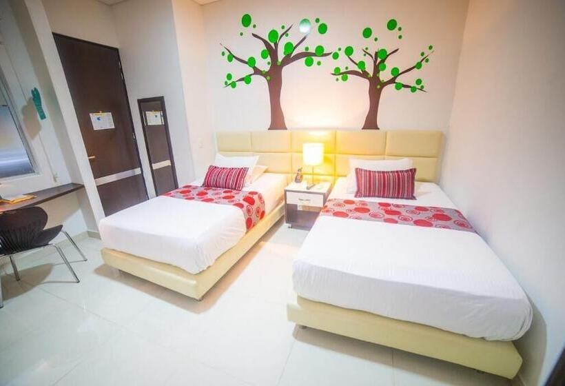 Номер Стандарт, Bolivariana Plaza Medellin