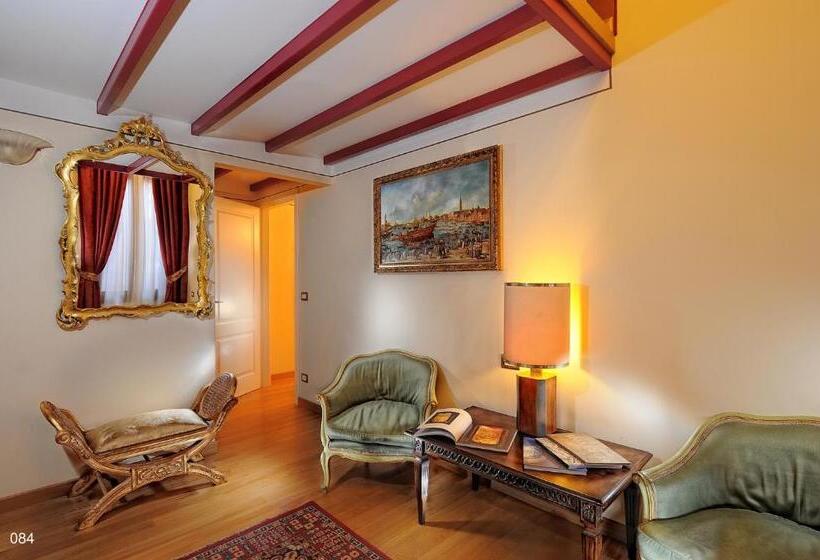 اتاق لوکس, Ca Dell'arte