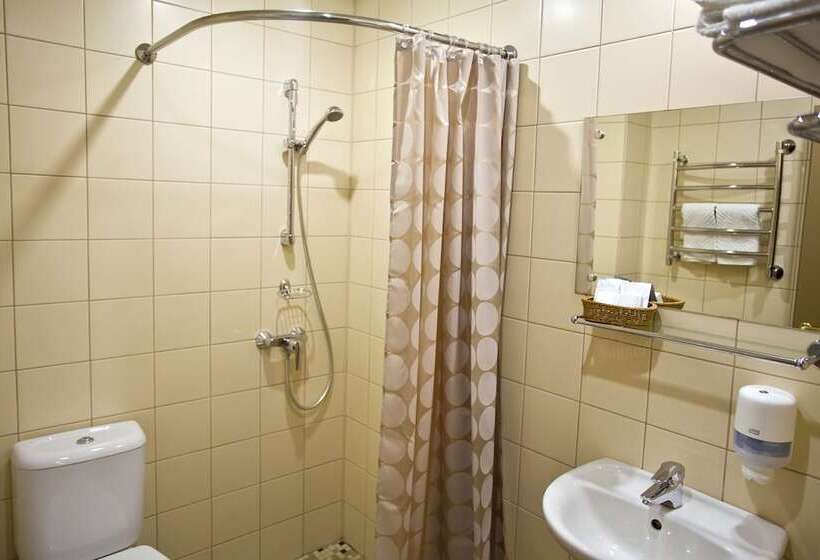 اتاق استاندارد, Cameo