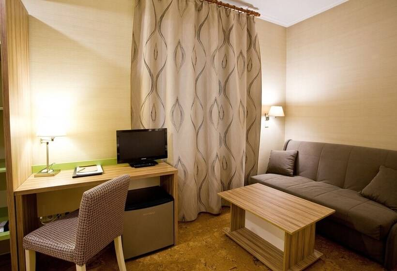 اتاق راحتی, Cameo