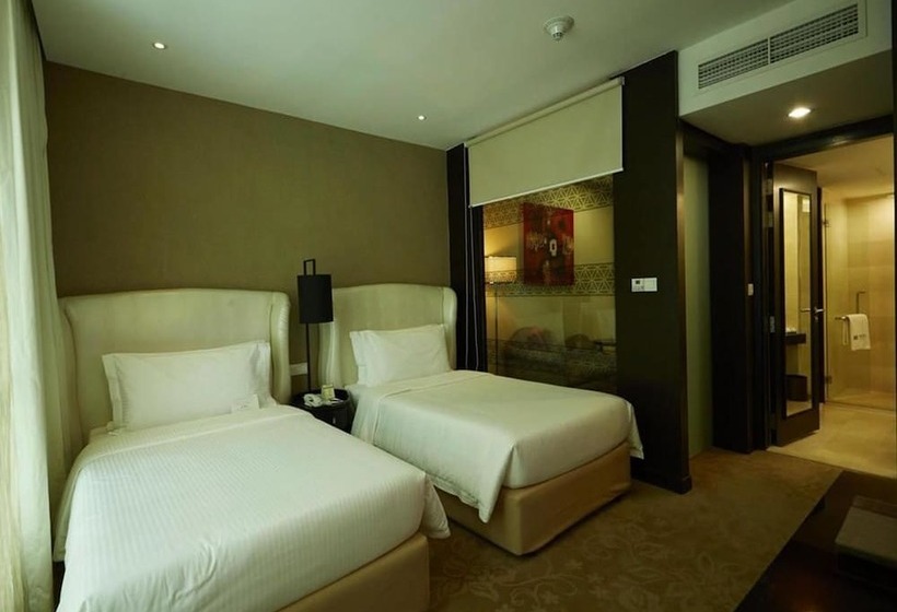 إستوديو قياسى, Hatten Hotel Melaka