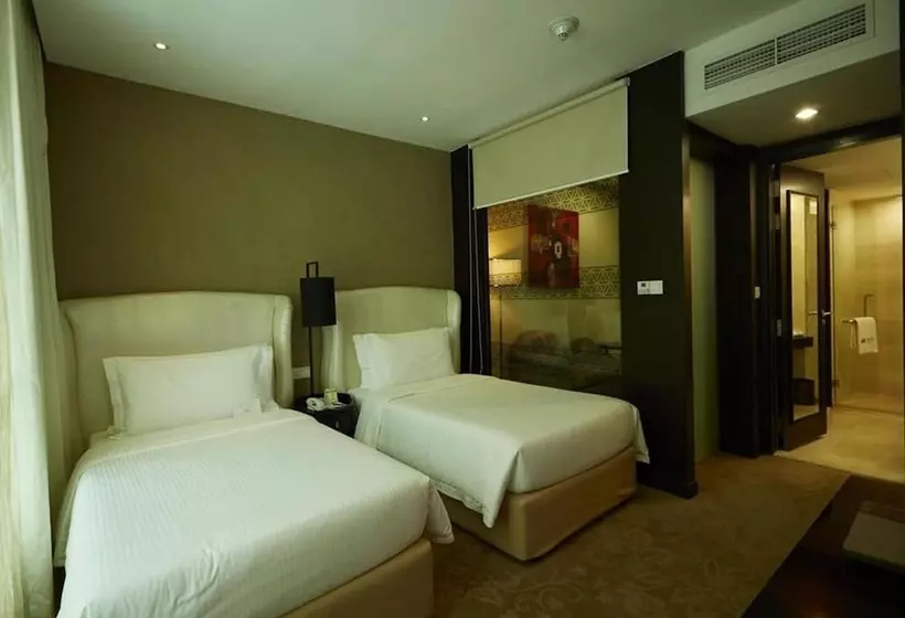 استودیوی استاندارد, Hatten Hotel Melaka