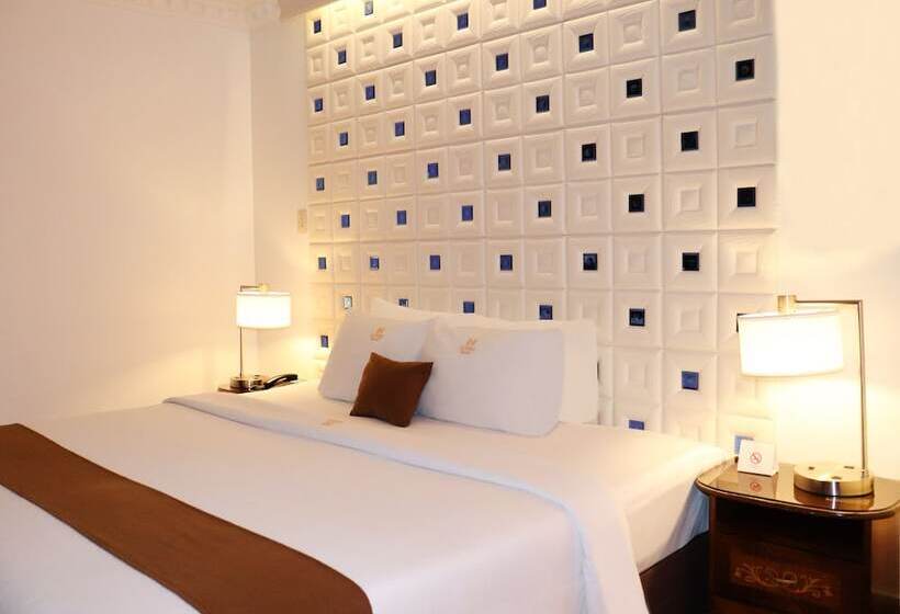 시니어 스위트, Suites Inkari