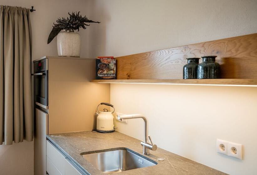 آپارتمان لوکس 1 خوابه, Princess Bergfrieden