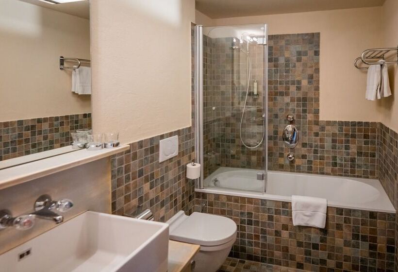 سوییت, Princess Bergfrieden