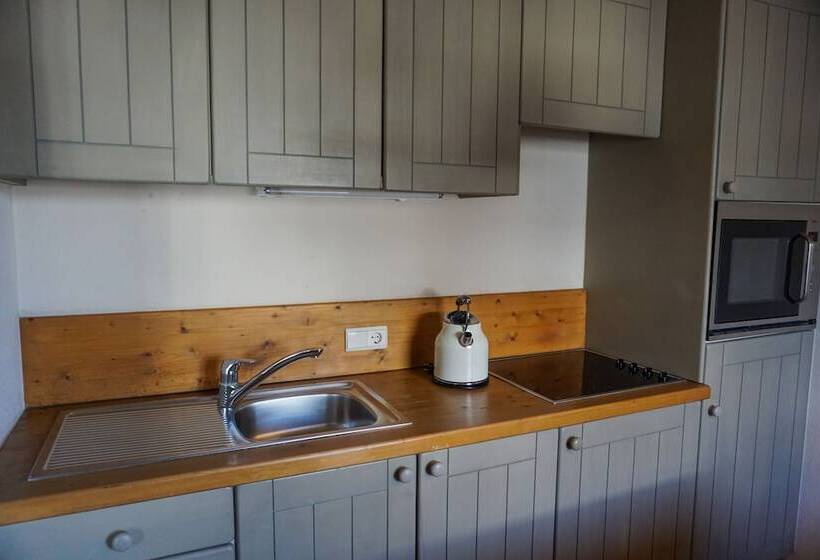 سوییت, Princess Bergfrieden