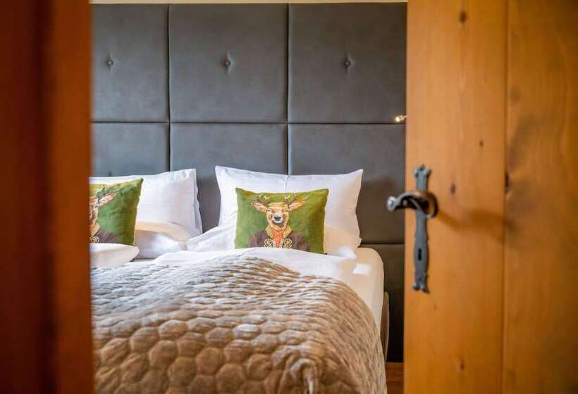 سوییت, Princess Bergfrieden