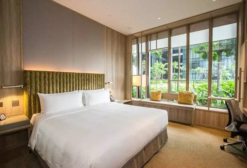 Deluxe Room King Size Bed, Parkroyal Collection Pickering, Singapore